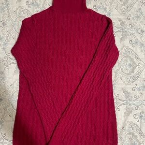 Banana Republic Women's Turtleneck Sweater - Deep Red